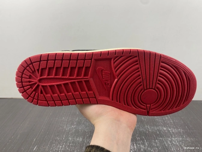 1 Low OG Trophy Retro Away Jordan Room 1210